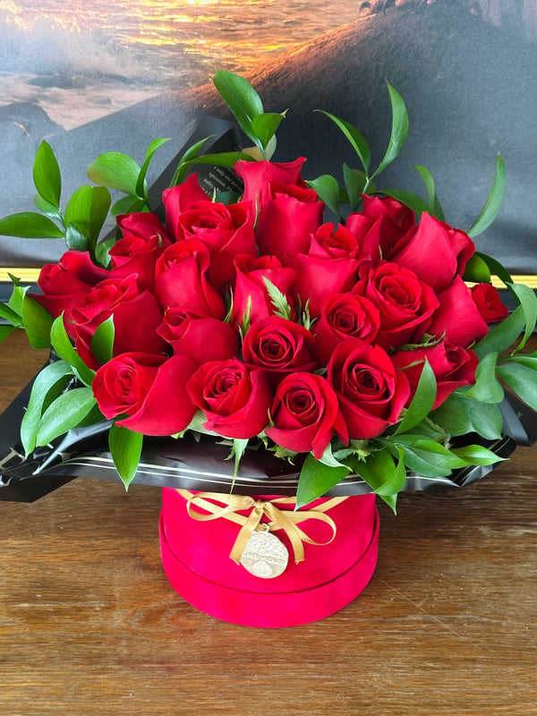 Red rose box